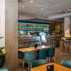 Nomad Bar Front